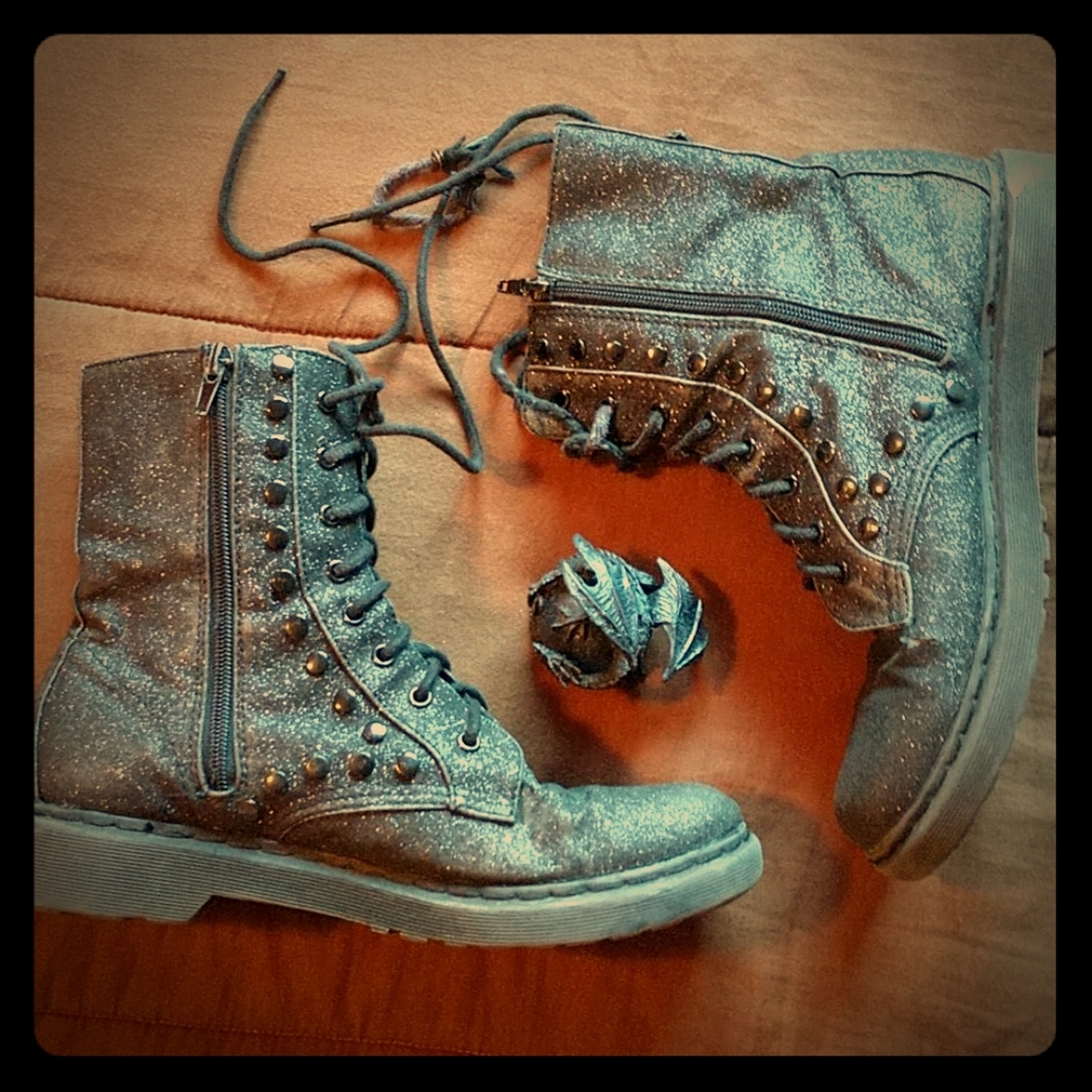 🛍️ 3/$20 Black Glitter Combat Boots